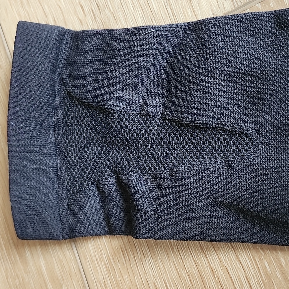 Adidas Black Arm Sleeve - Picture 5 of 5